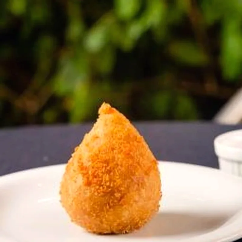Coxinha de Frango com Catupiry